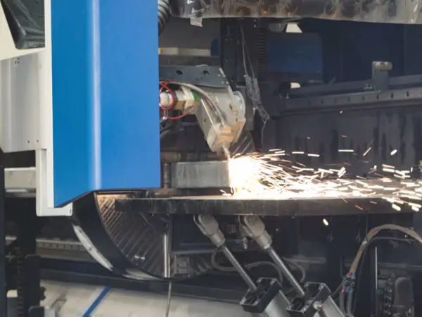 {"default":"Laser cutting process for portable classroom steel components"}
