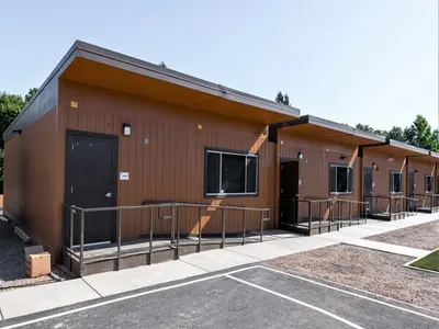 {"default":"Relocatable Classroom"}
