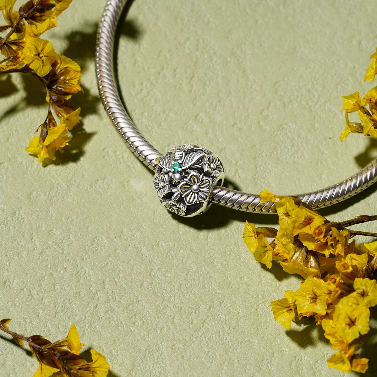 蜜蜂與鮮花珠飾 image number 2