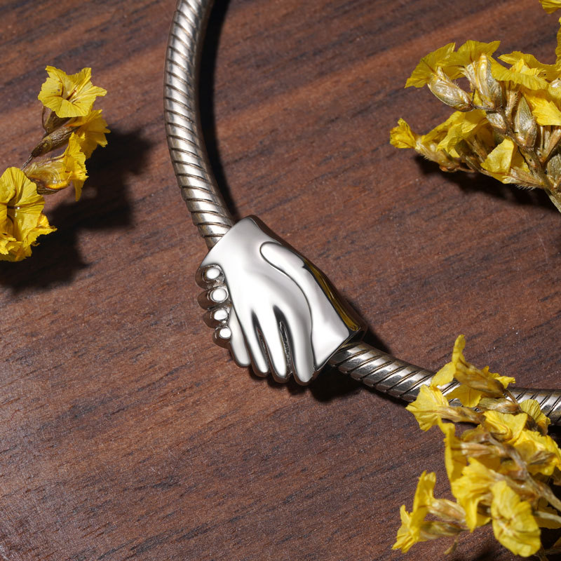 握手珠飾 image number 1