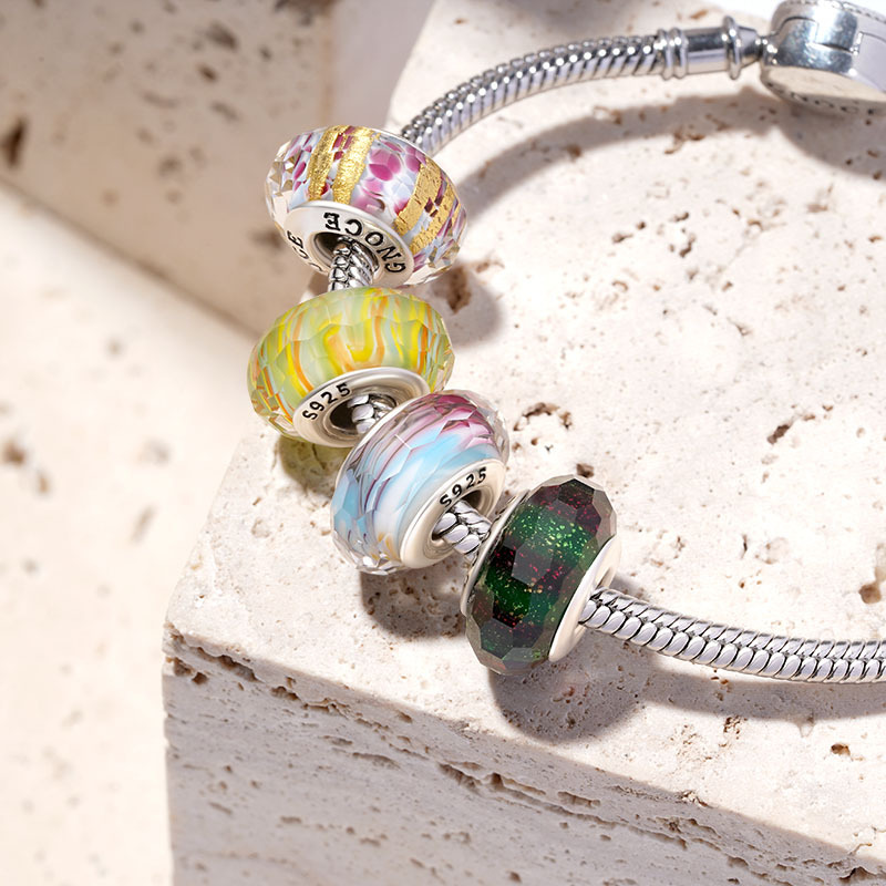 波浪花式紅色玻璃珠 image number 2