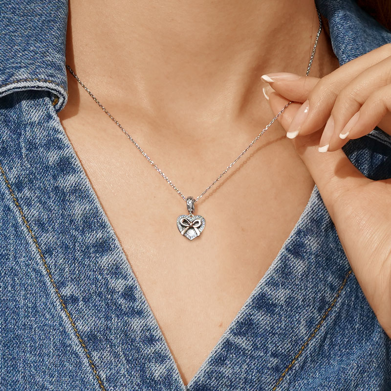 領結心形吊墜 image number 6