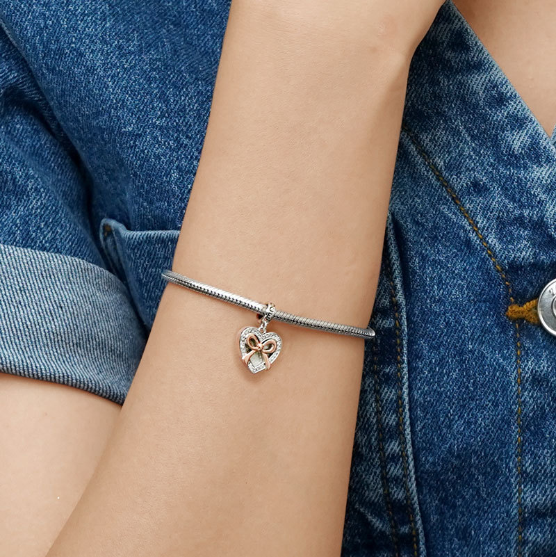 領結心形吊墜 image number 4