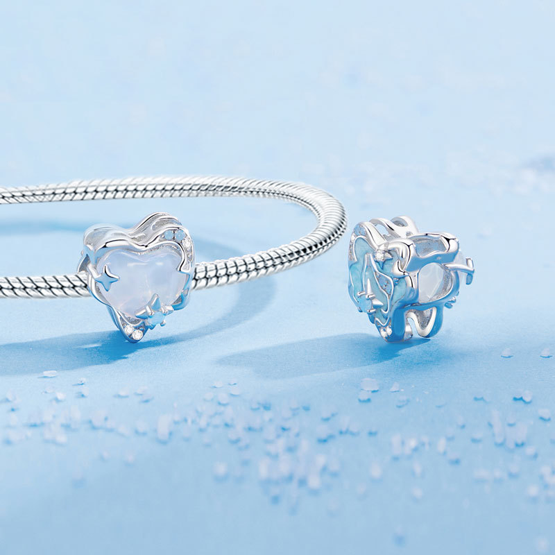 閃閃發光的愛心珠飾 image number 1