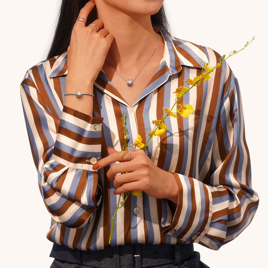 白色寶石吊墜項鍊 image number 3