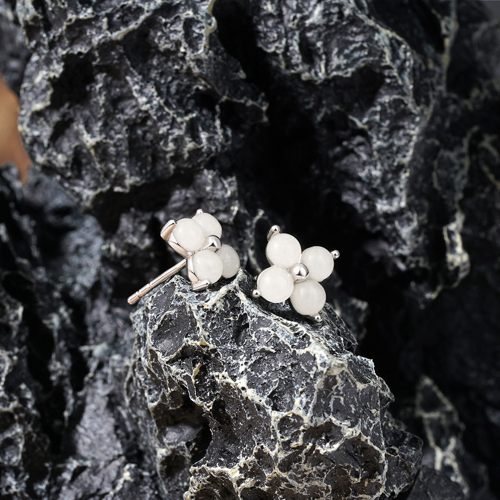 夜光花瓣花朵耳釘 image number 2