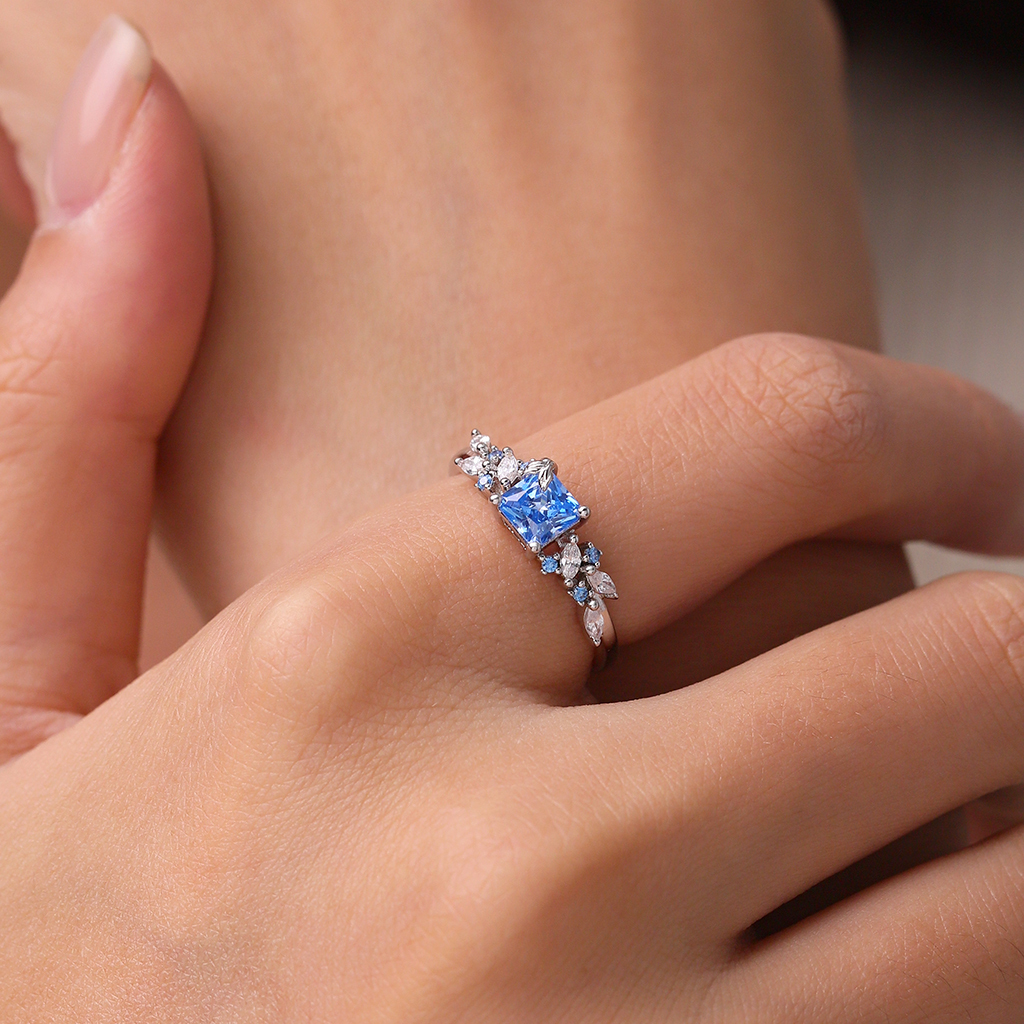 海藍寶石方形切割葉子戒指 image number 4