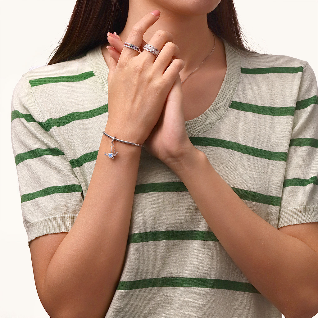 受傷之心與匕首吊墜 image number 3