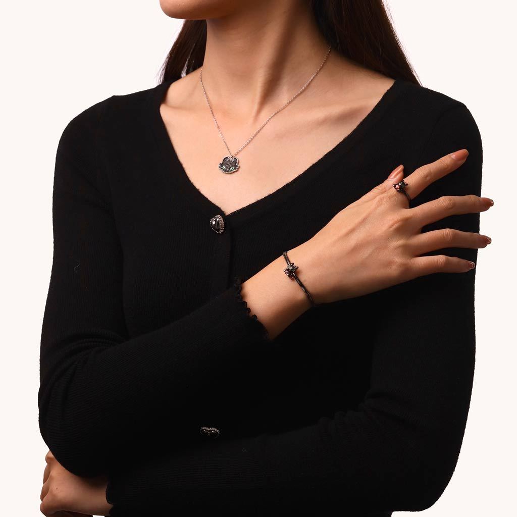 無牙仔擁抱愛心珠飾 image number 5