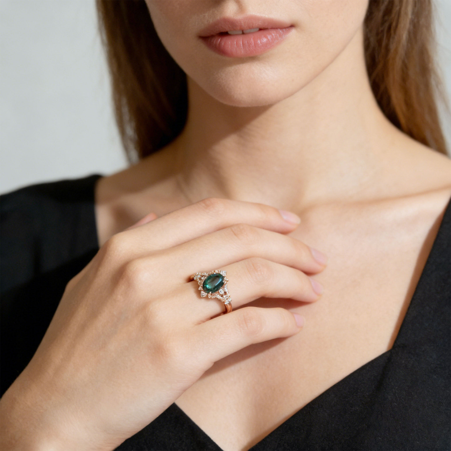 鏤空橢圓切割訂婚戒指 image number 1