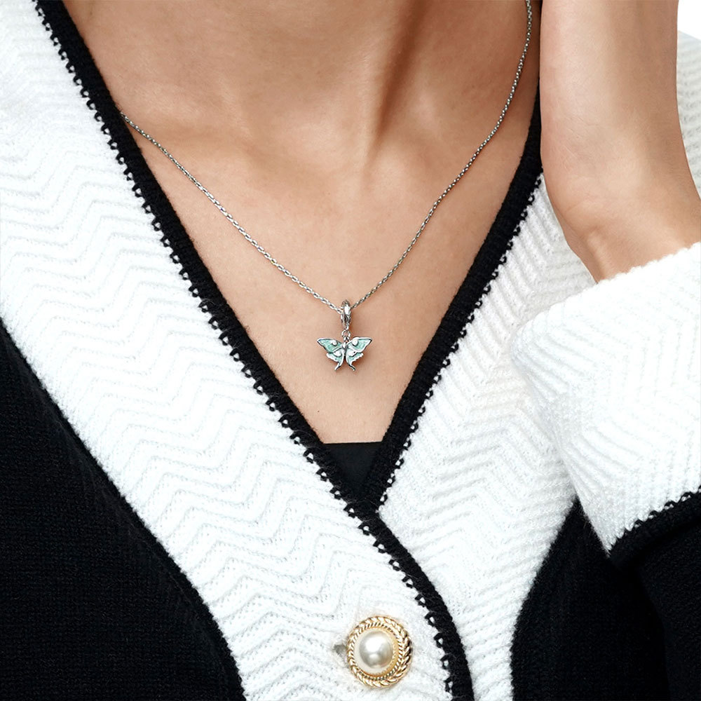 蝴蝶心形吊墜 image number 5