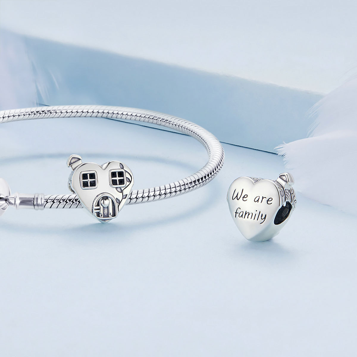 我們是一家人家族心形珠飾 image number 1