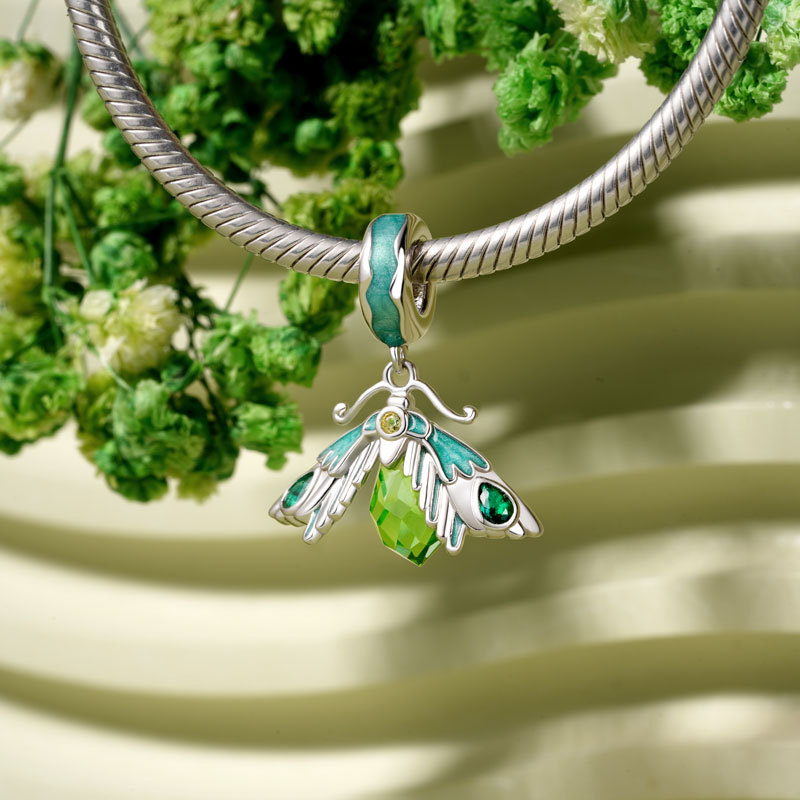 飛蛾吊墜 image number 2