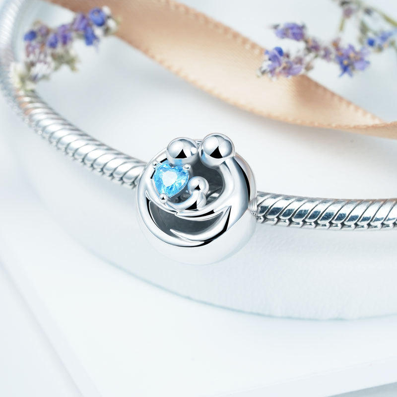 擁抱家庭珠飾 image number 1