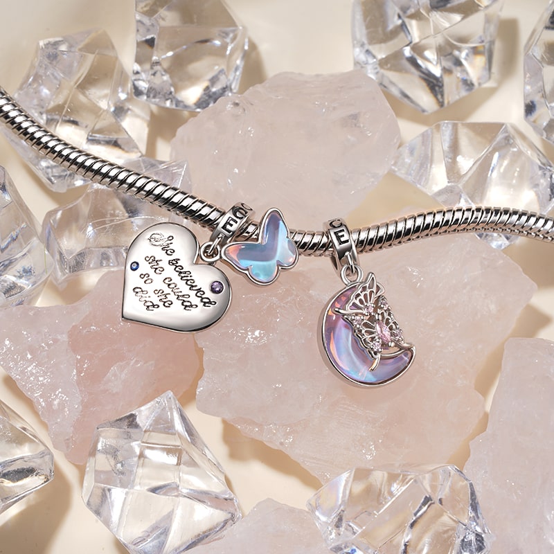 月亮上的蝴蝶吊墜 image number 2