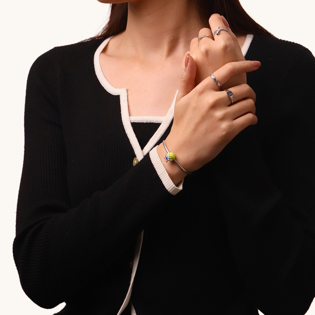 網球擁抱愛心珠飾 image number 4