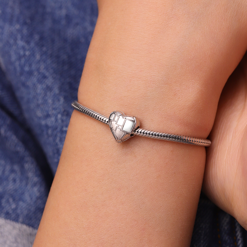 金屬銀紋理愛心珠飾 image number 4