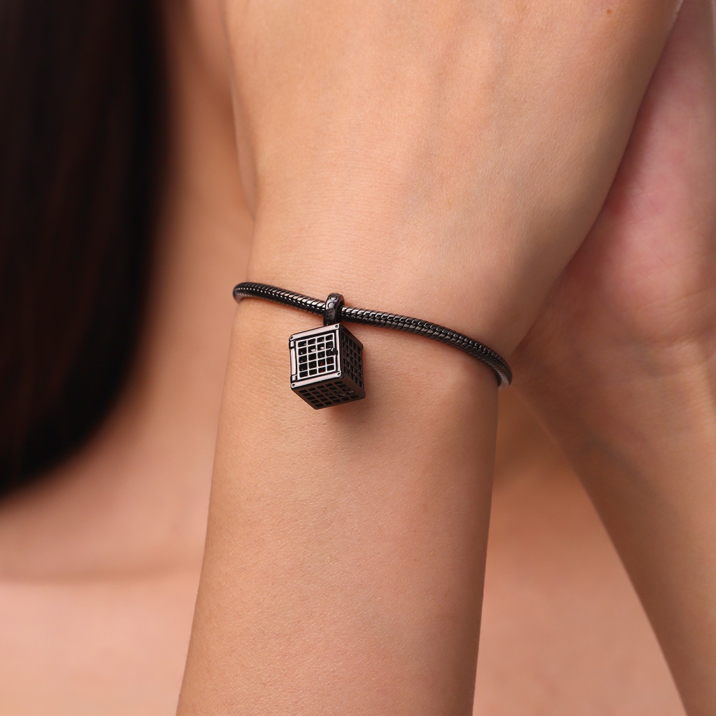 籠中六號吊墜 image number 6