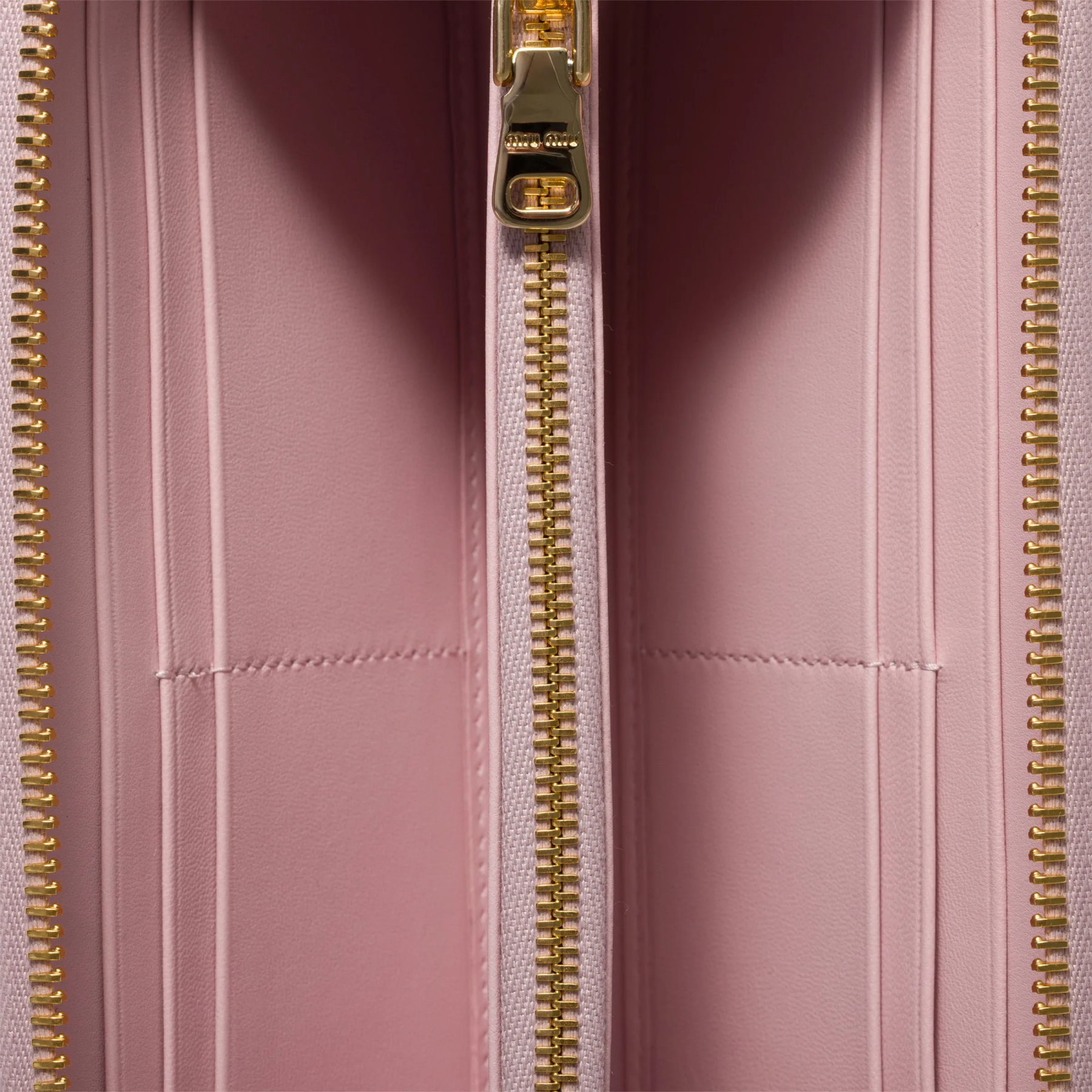 マテラッセ ナッパレザー ラージウォレット