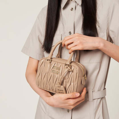 アルカディ マテラッセレザー バッグ スモ一ル