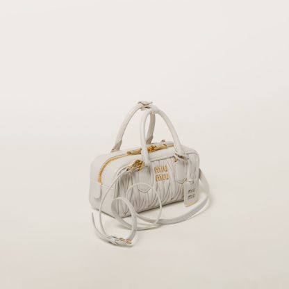 アルカディ マテラッセレザー バッグ