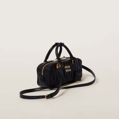 アルカディ マテラッセレザー バッグ