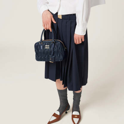 アルカディ マテラッセレザー バッグ ミディアム