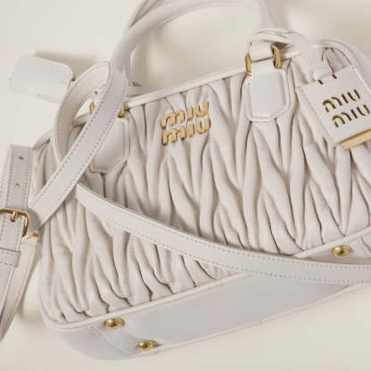 アルカディ マテラッセレザー バッグ ミディアム