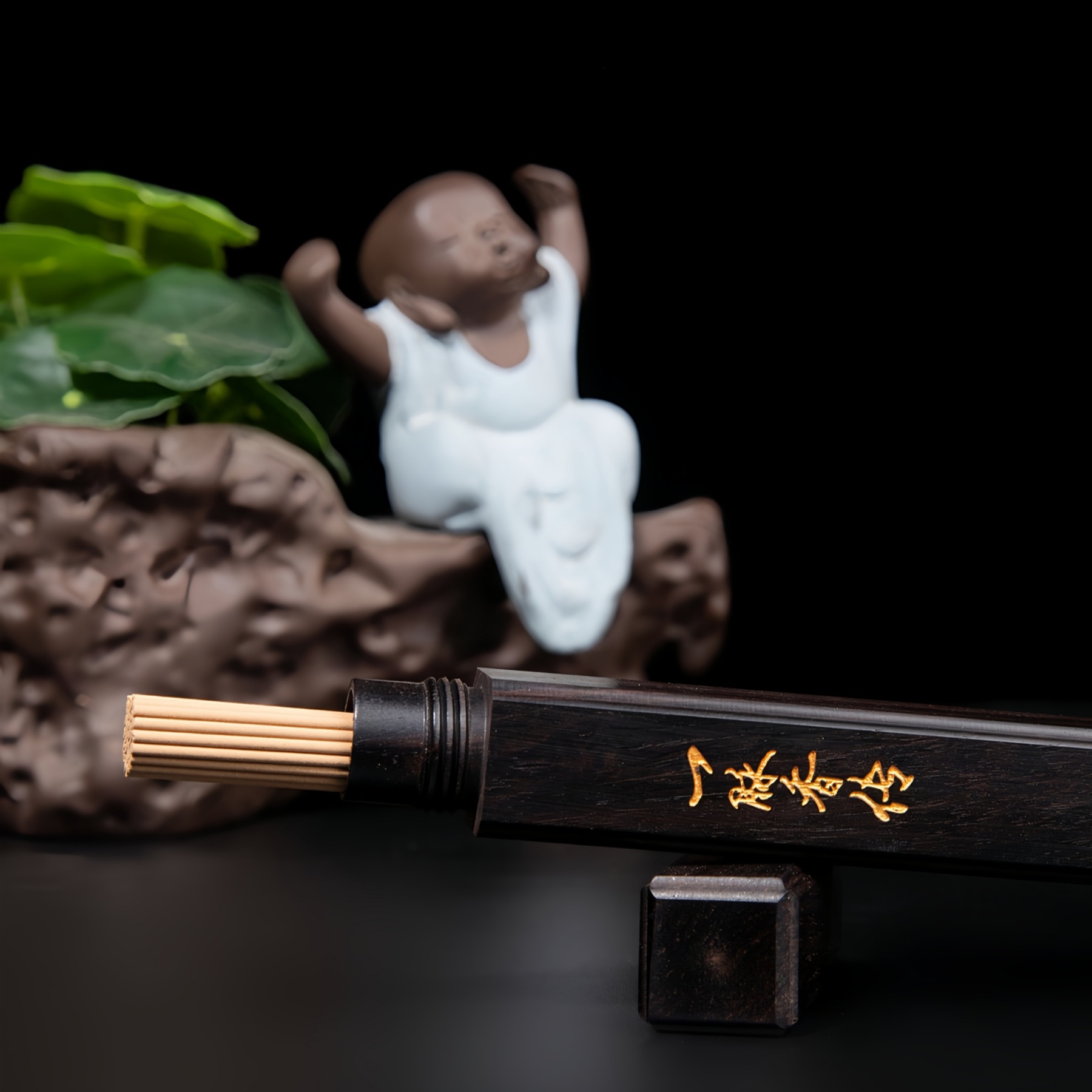 Dupont Aged Agarwood Incense Sticks