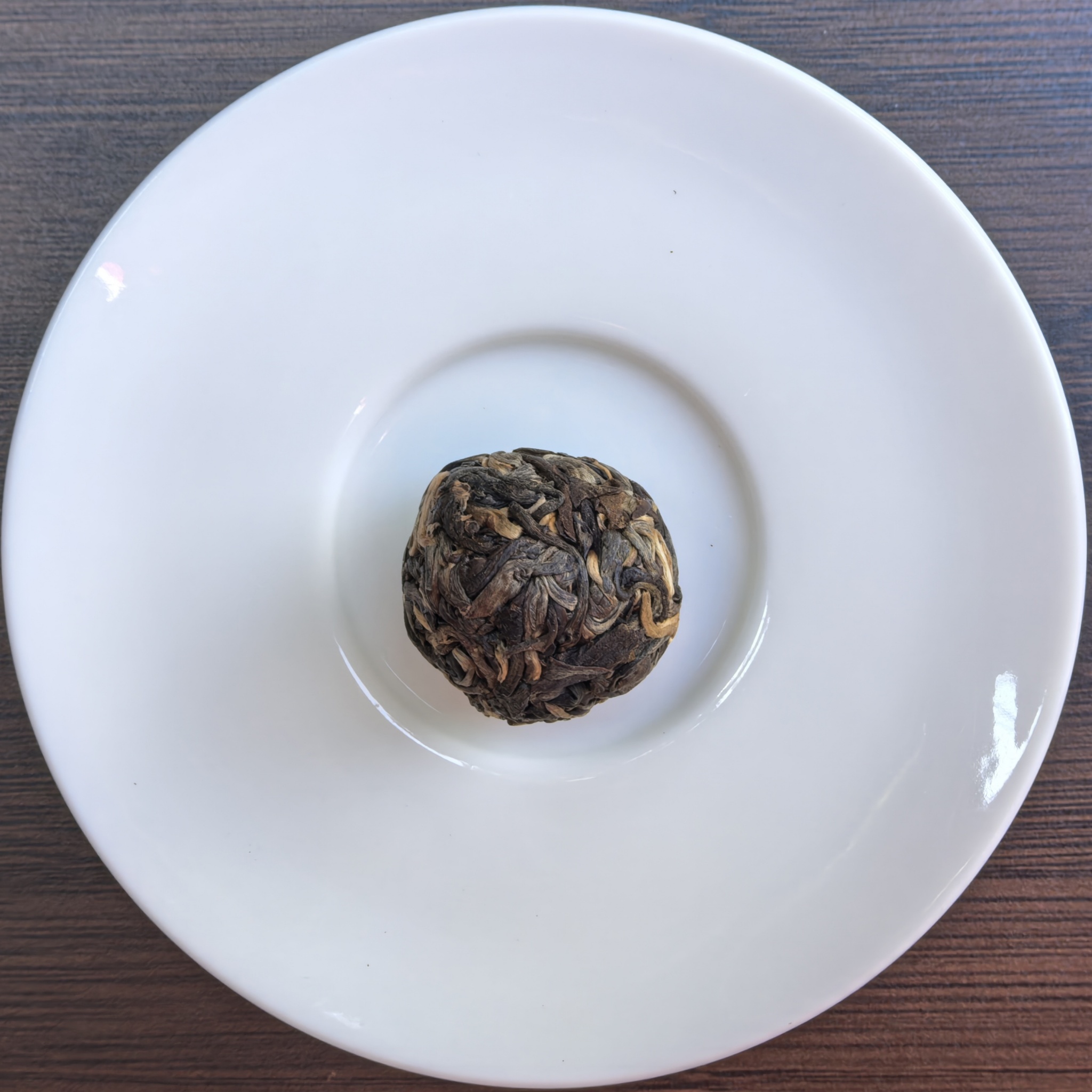 Laoye Shuo Ban Zhang Raw Pu-erh Tea Dragon Pearl