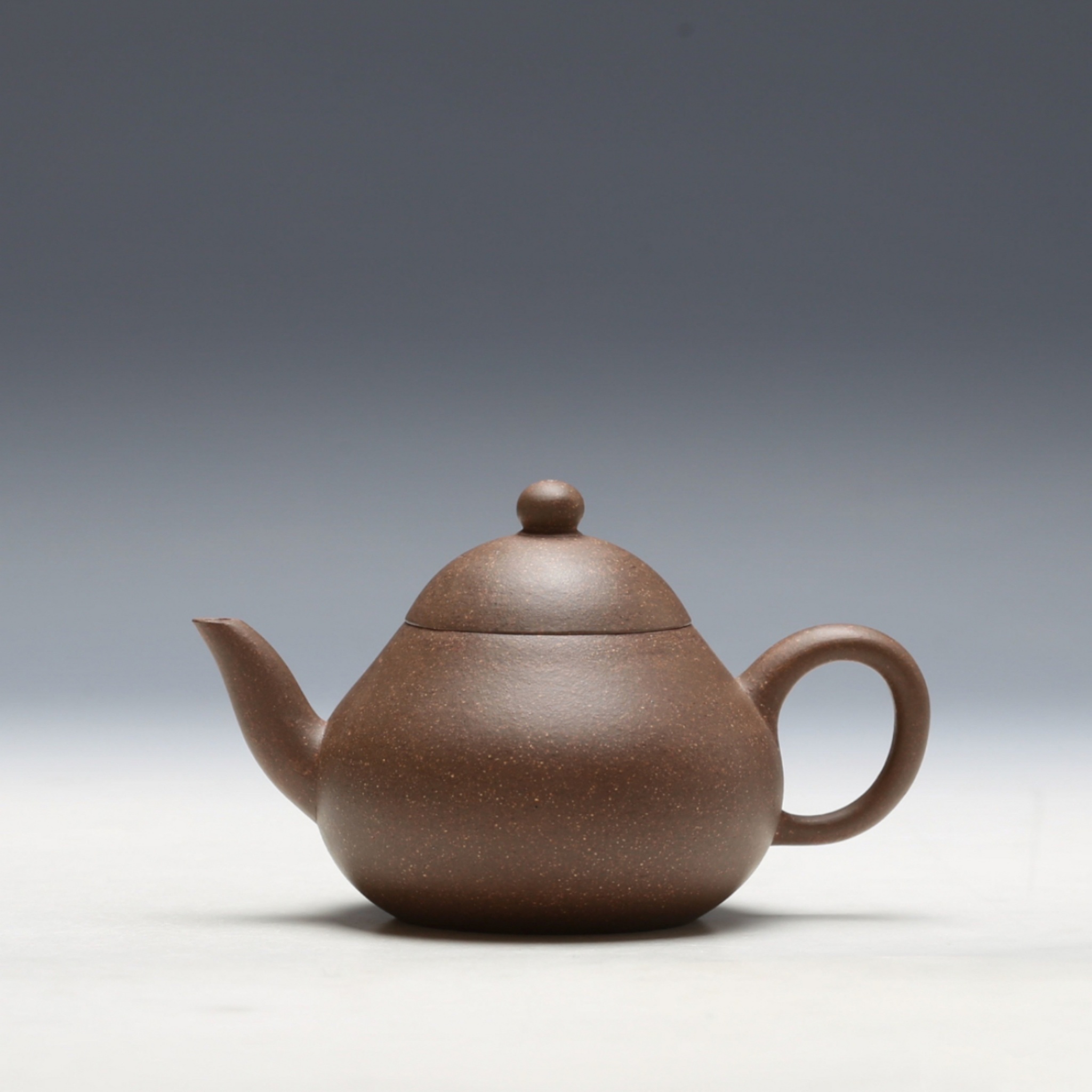 Nameless Ancient Pear Yixing Zisha Teapot