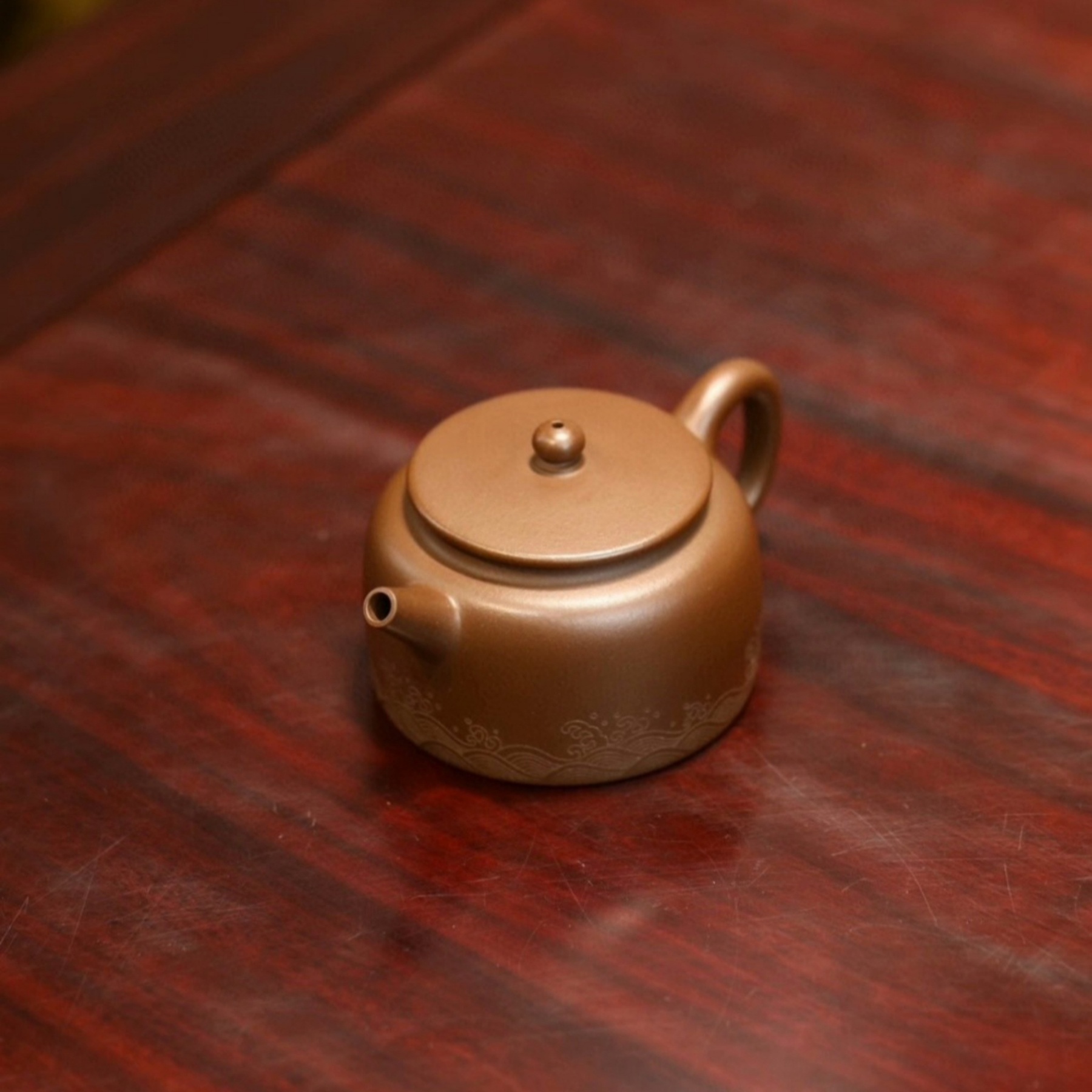 Yixing Old Purple Clay Flat Lid & Lotus Seed Zisha Teapot