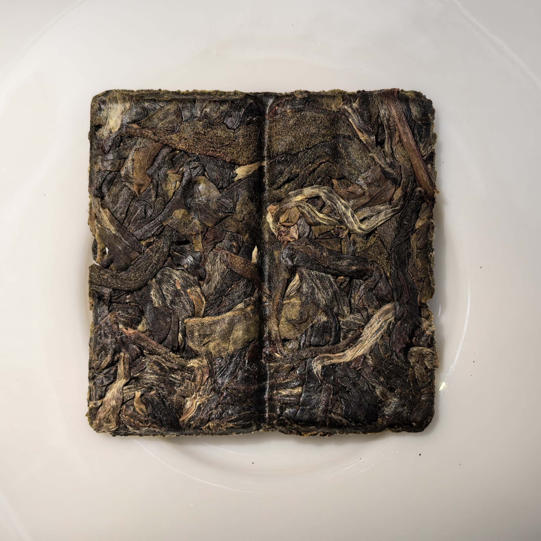 Laoye Shuo "Bai Ta" Raw Pu-erh Tea Cake