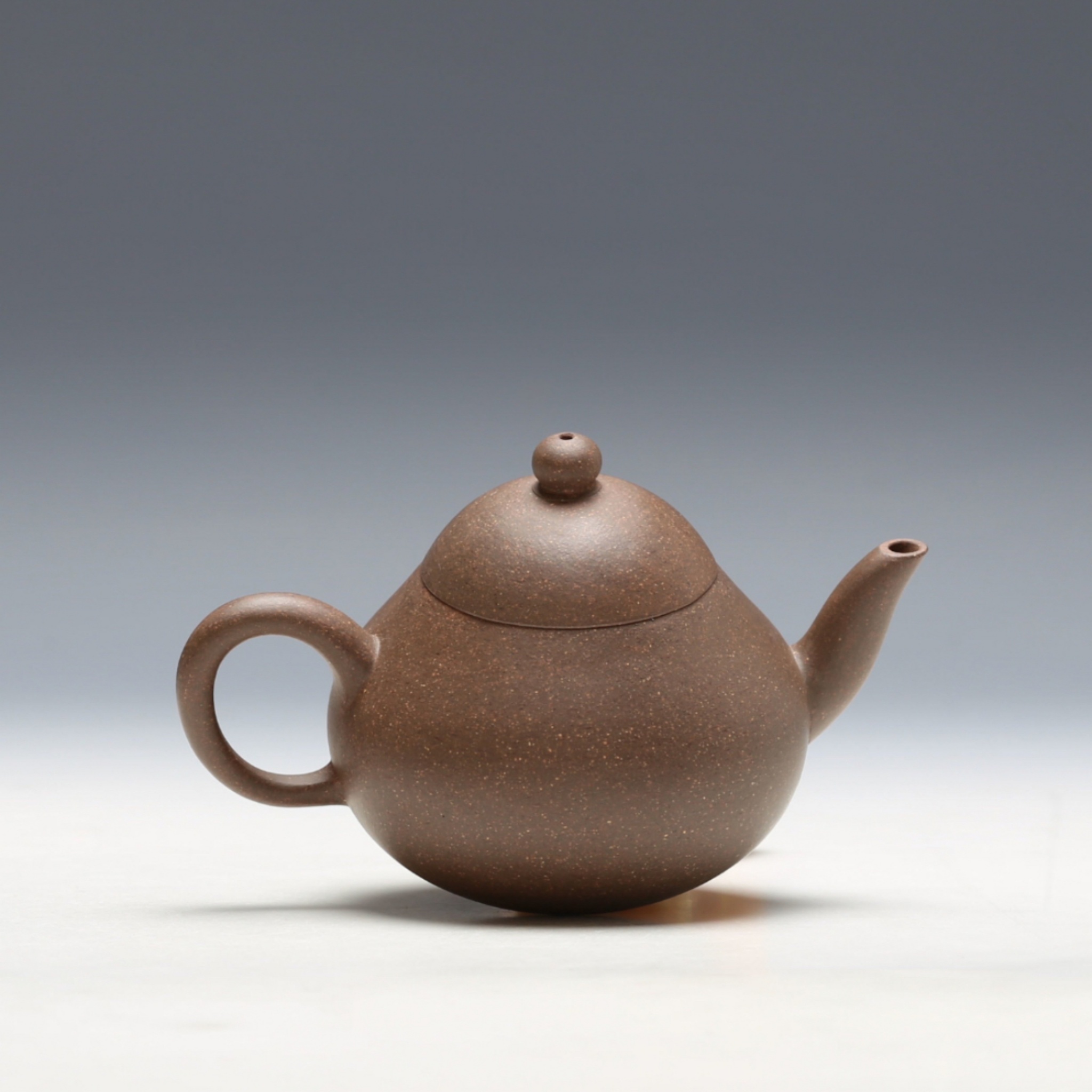 Nameless Ancient Pear Yixing Zisha Teapot