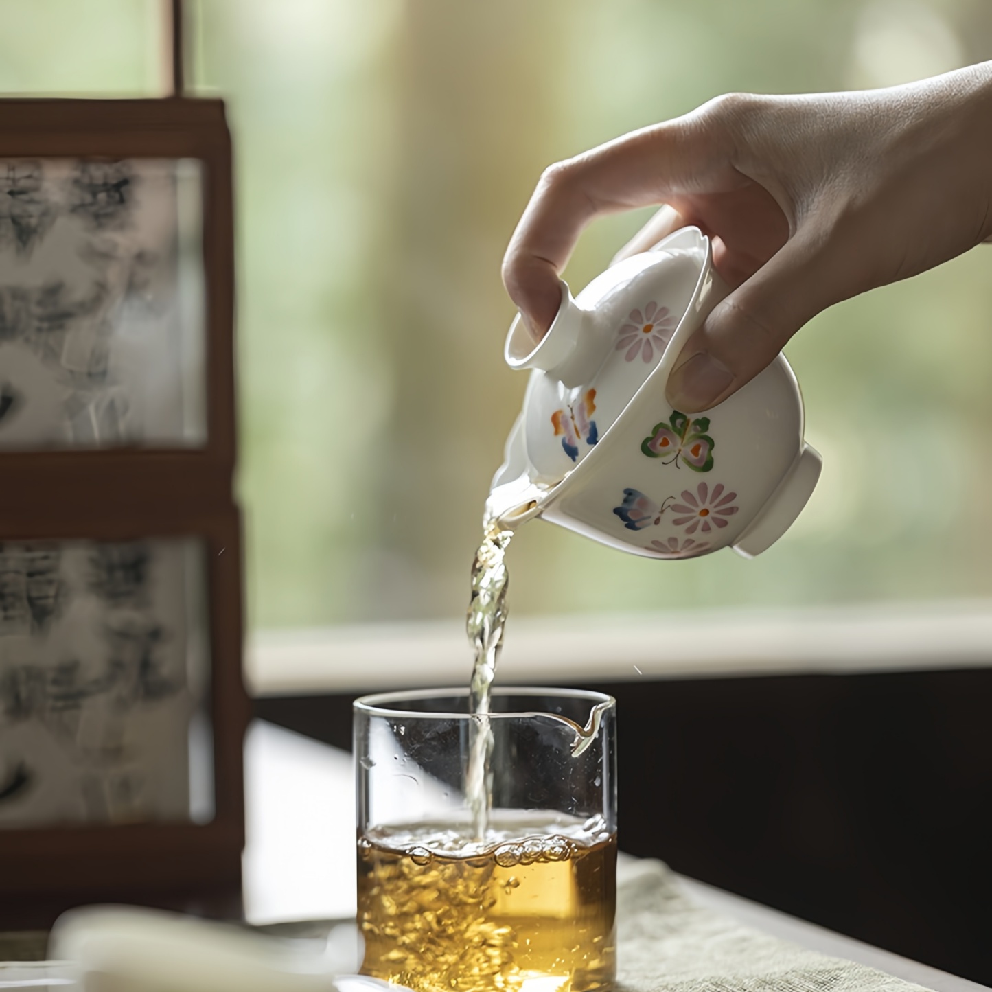 Hand-Painted Underglaze Butterfly & Chrysanthemum Jade Porcelain Gongfu Gaiwan