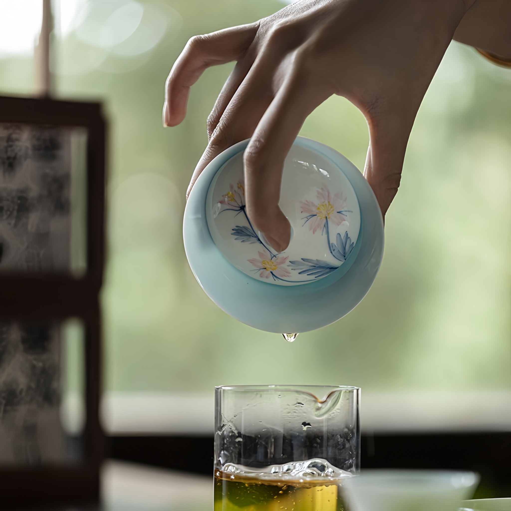 "Pink Whisper"Jade Porcelain Underglaze Hand-Painted Ultra-Thin Gongfu Gai Wan