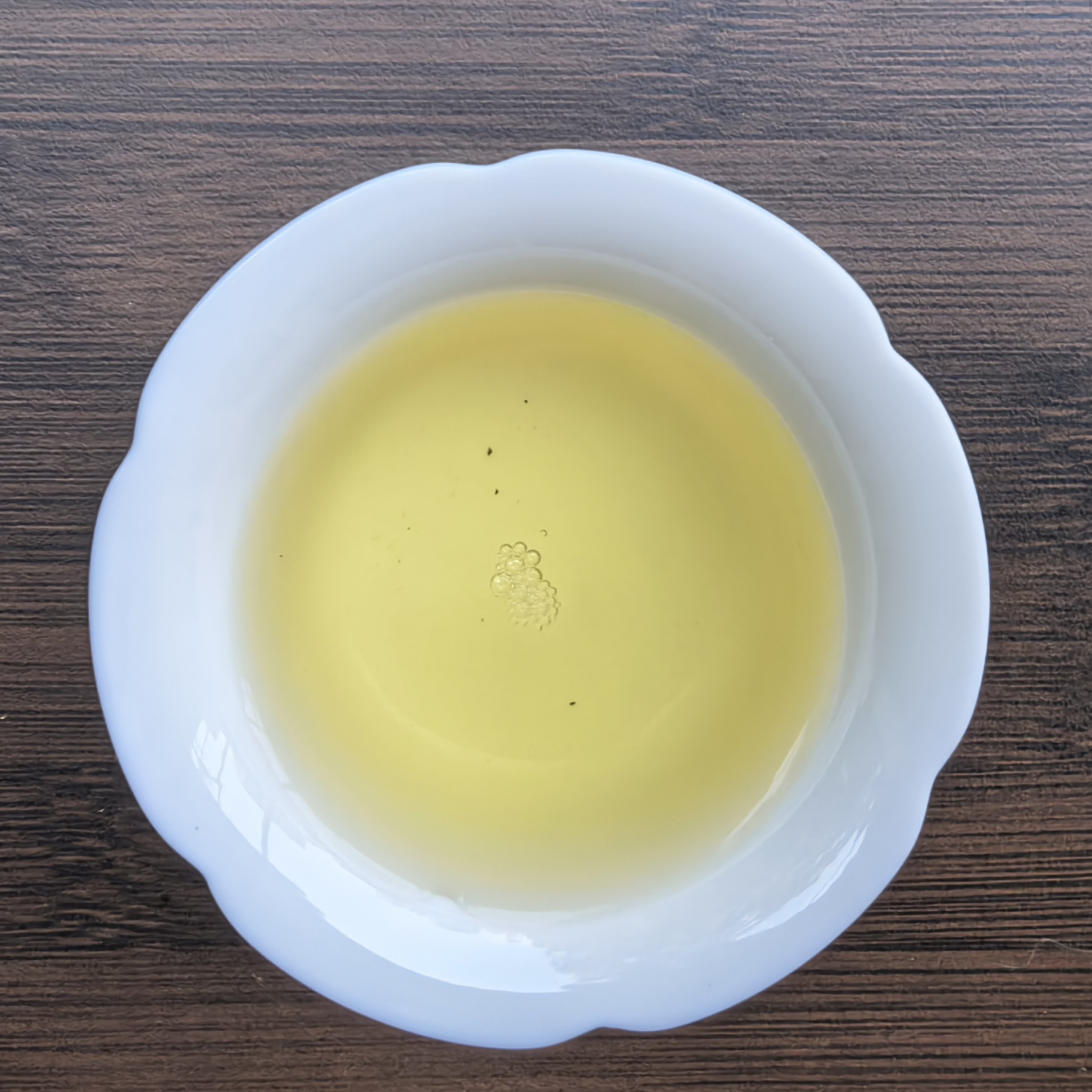 Lullull Pressed White Tea Cake