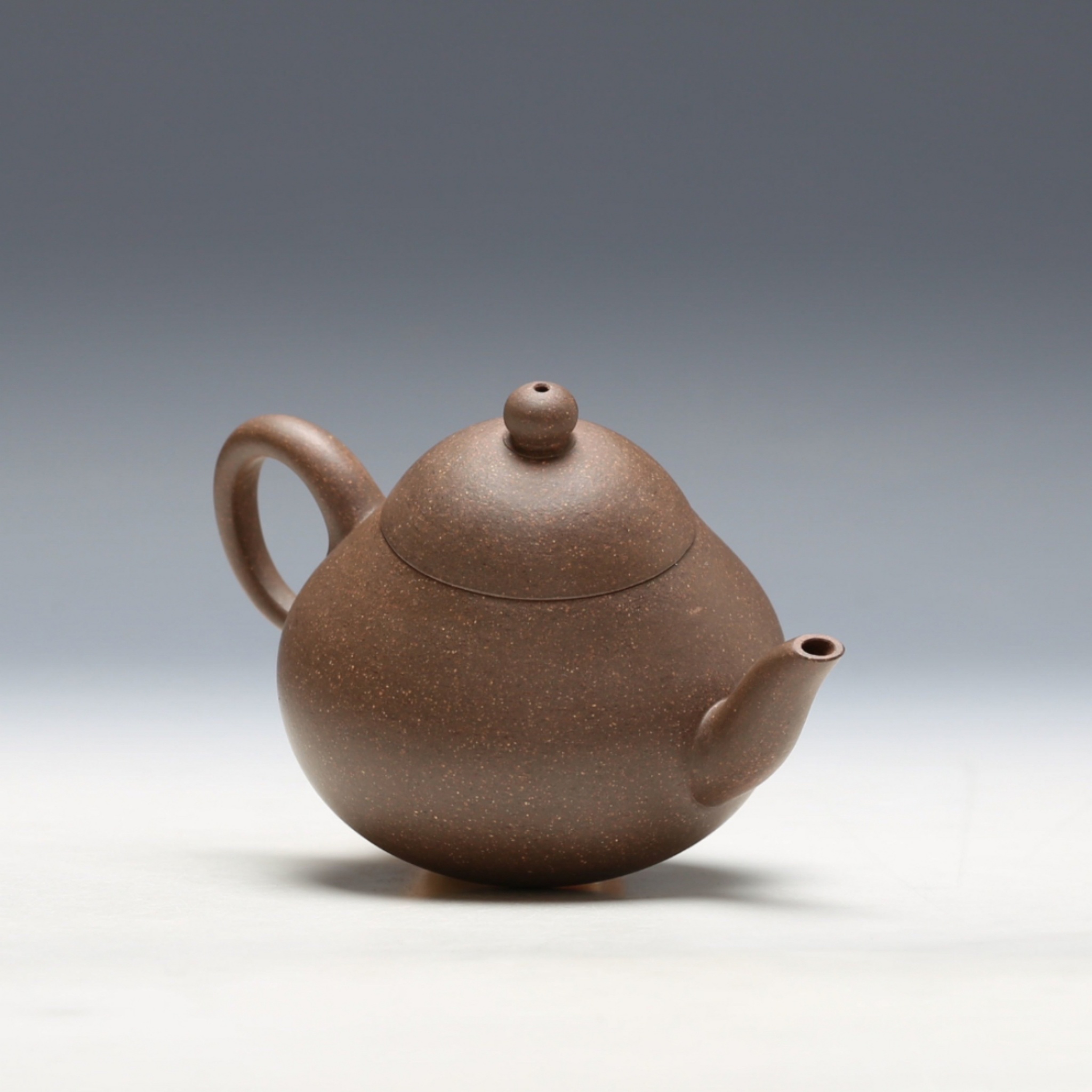 Nameless Ancient Pear Yixing Zisha Teapot