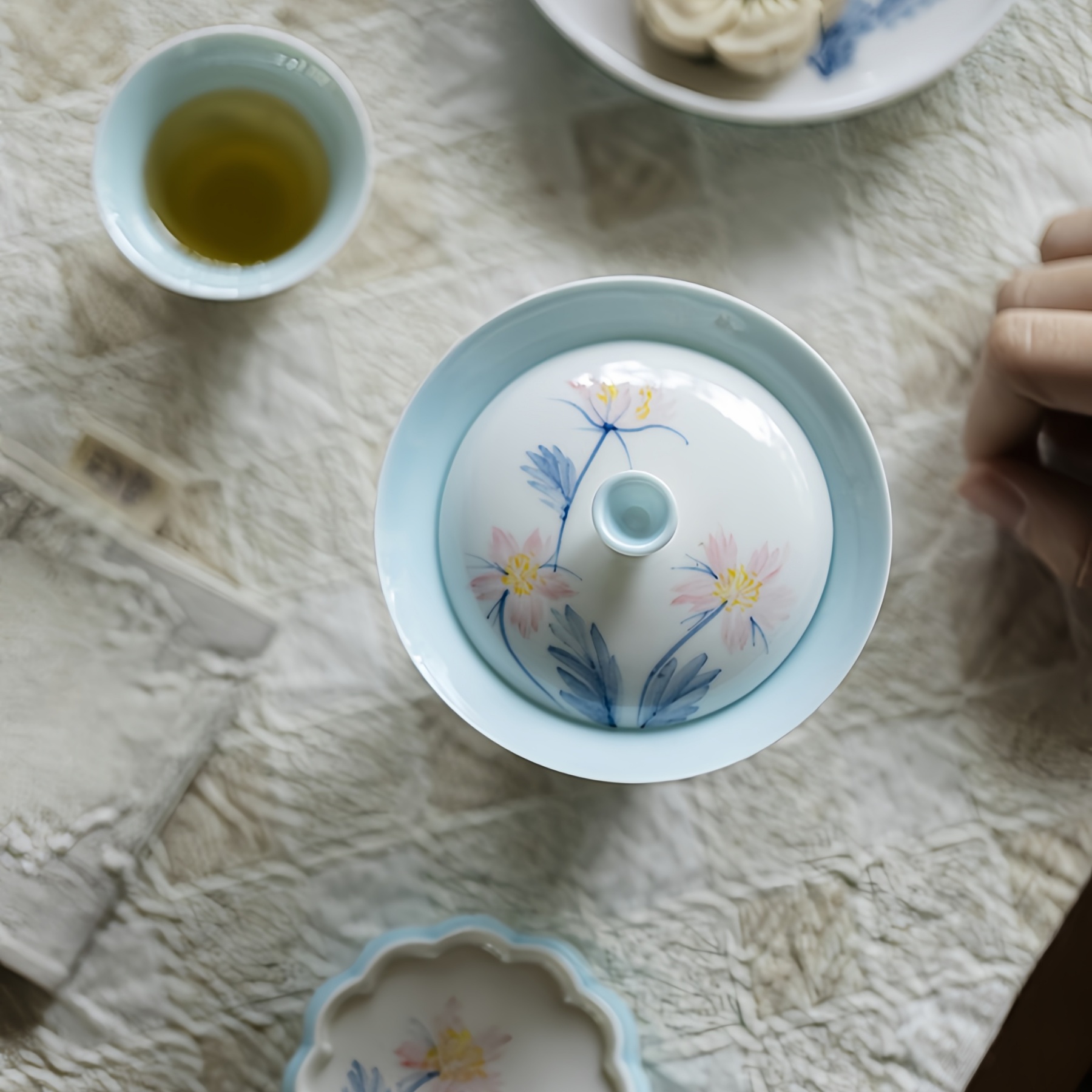 "Pink Whisper"Jade Porcelain Underglaze Hand-Painted Ultra-Thin Gongfu Gai Wan