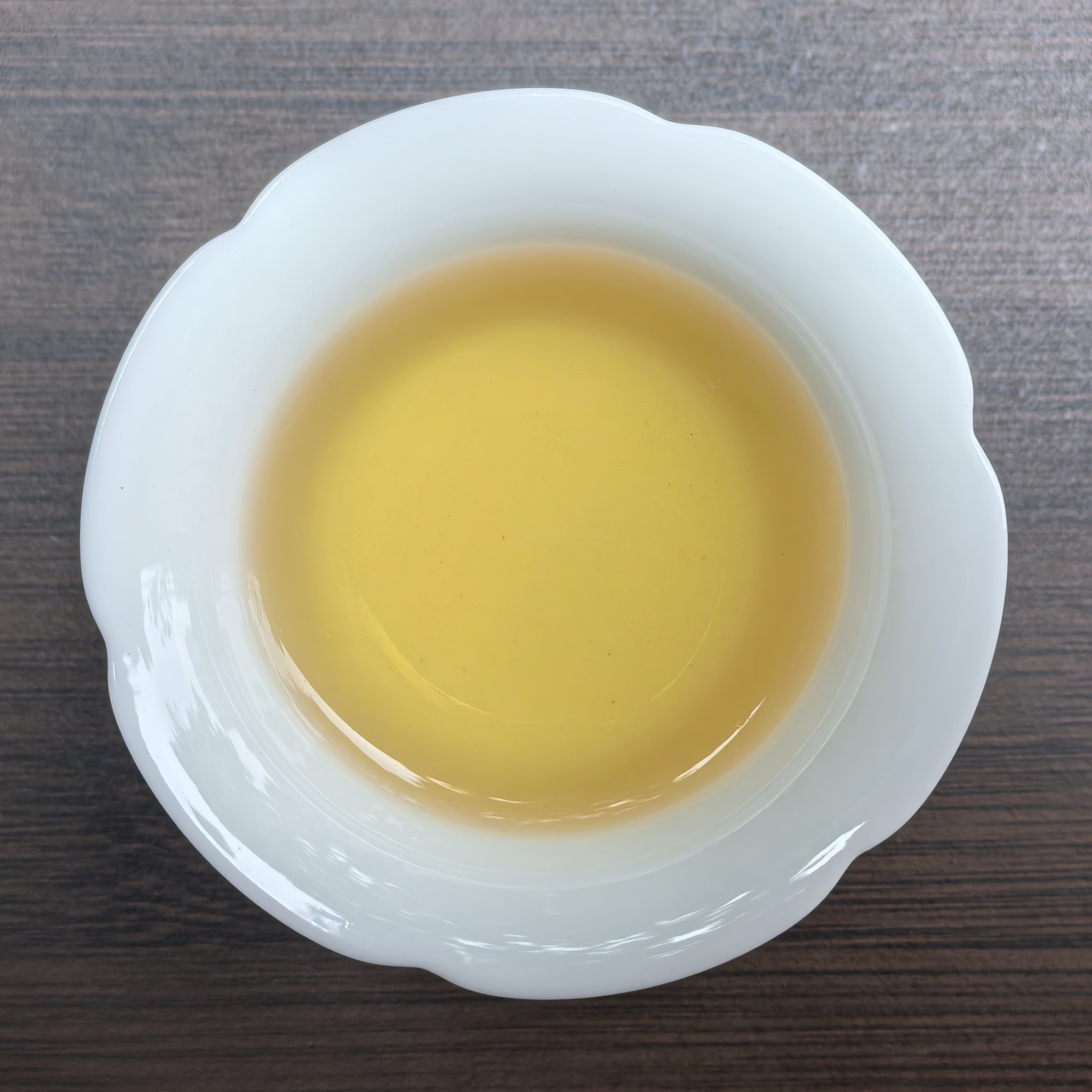 Laoye Shuo Ban Zhang Raw Pu-erh Tea Dragon Pearl