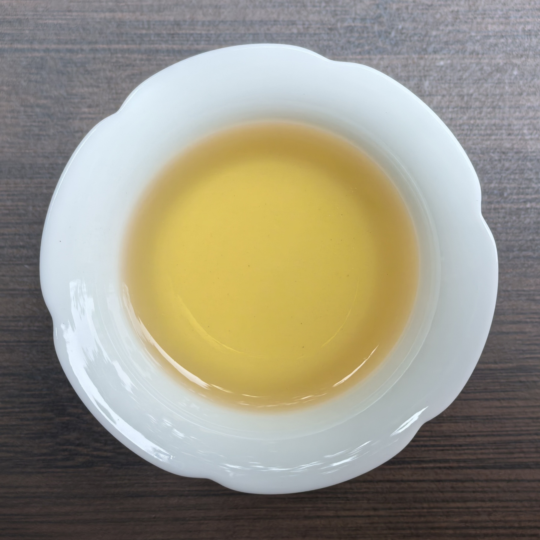 Laoye Shuo Ban Zhang Raw Pu-erh Tea Dragon Pearl