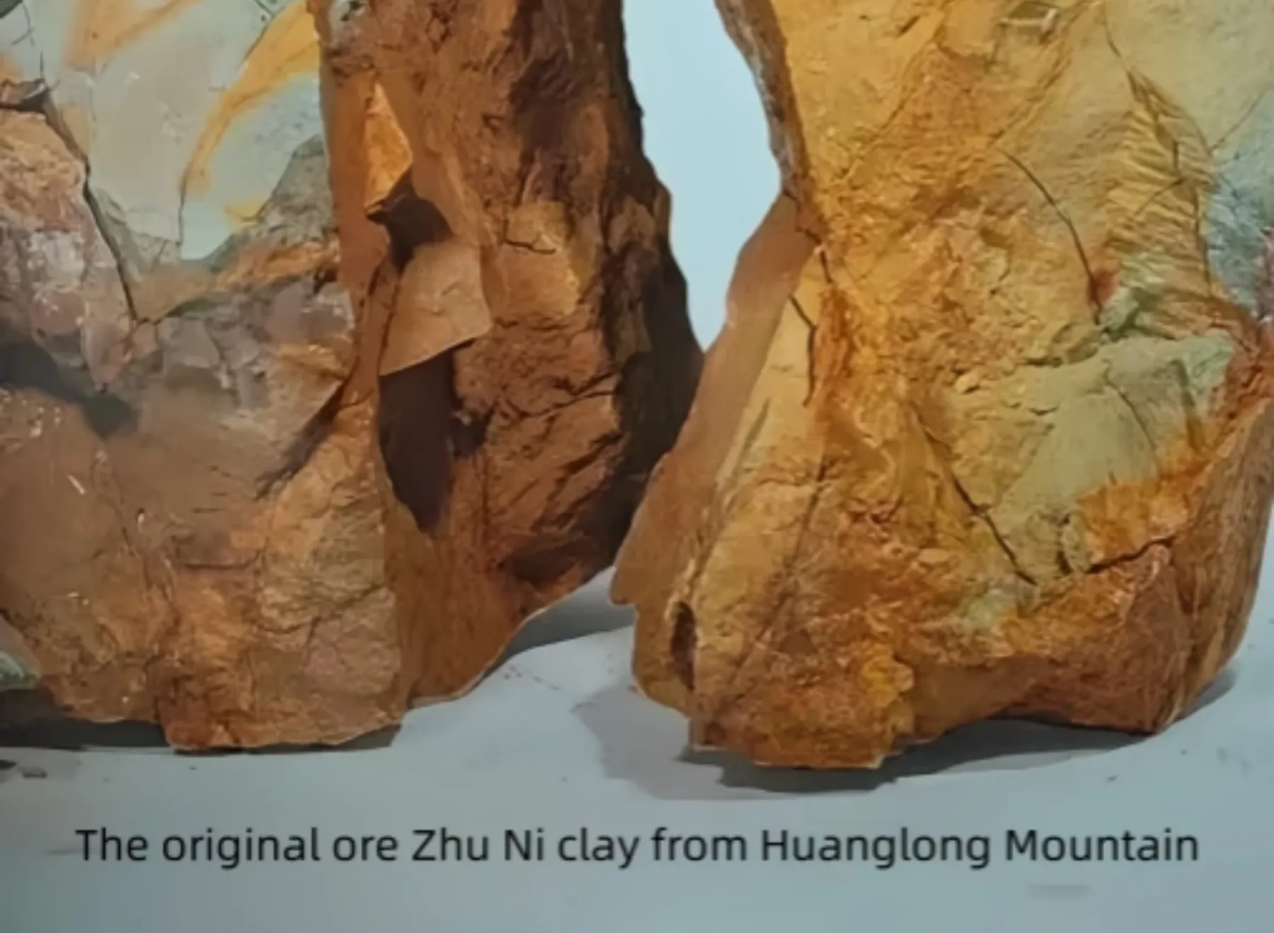 Fully Hand-Carved 'Listening to Pines' Zhu Ni Panzhong Yixing zisha Teapot