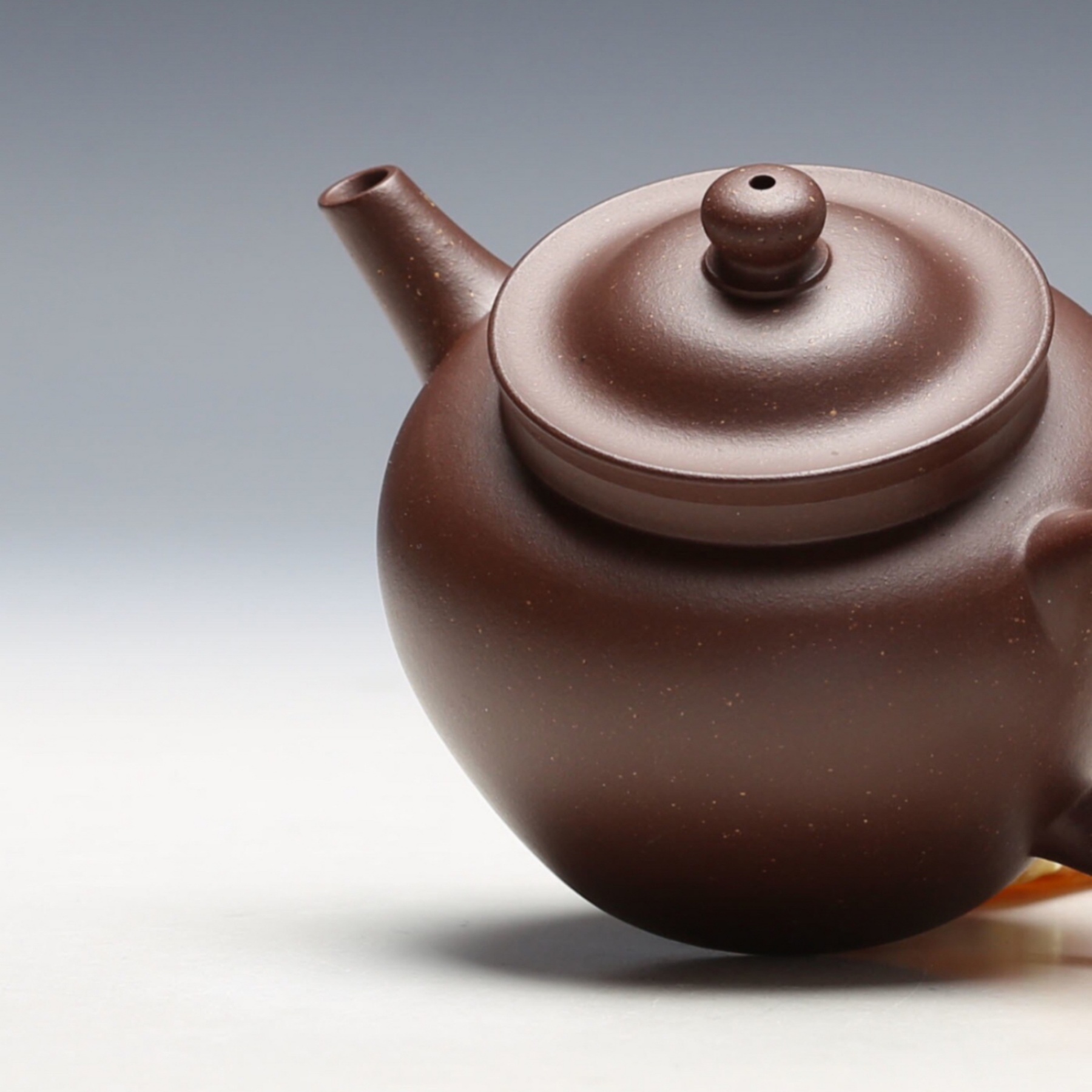 Classic Lihat Yixing Zisha Teapot