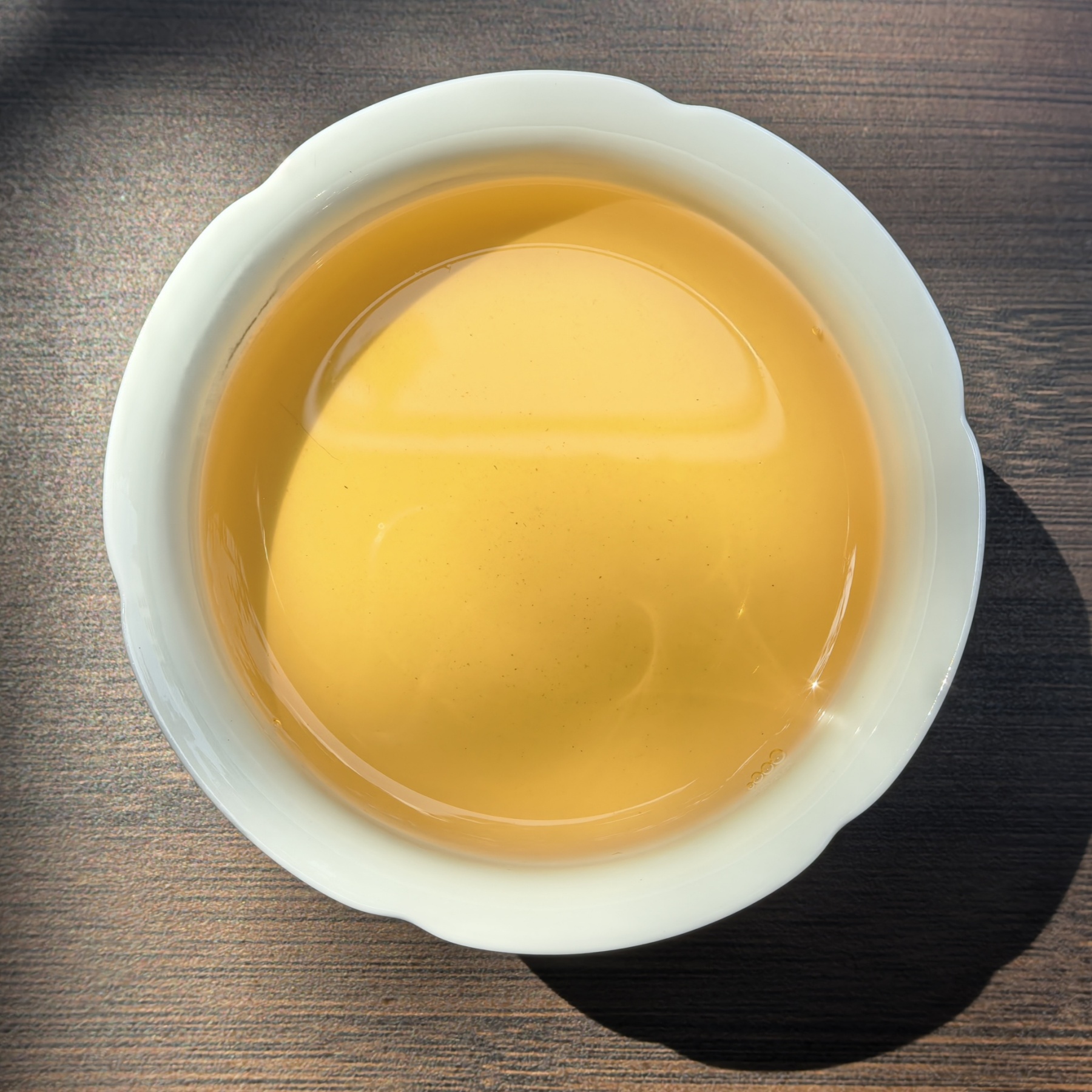 Laoye Shuo "Bai Ta" Raw Pu-erh Tea Cake