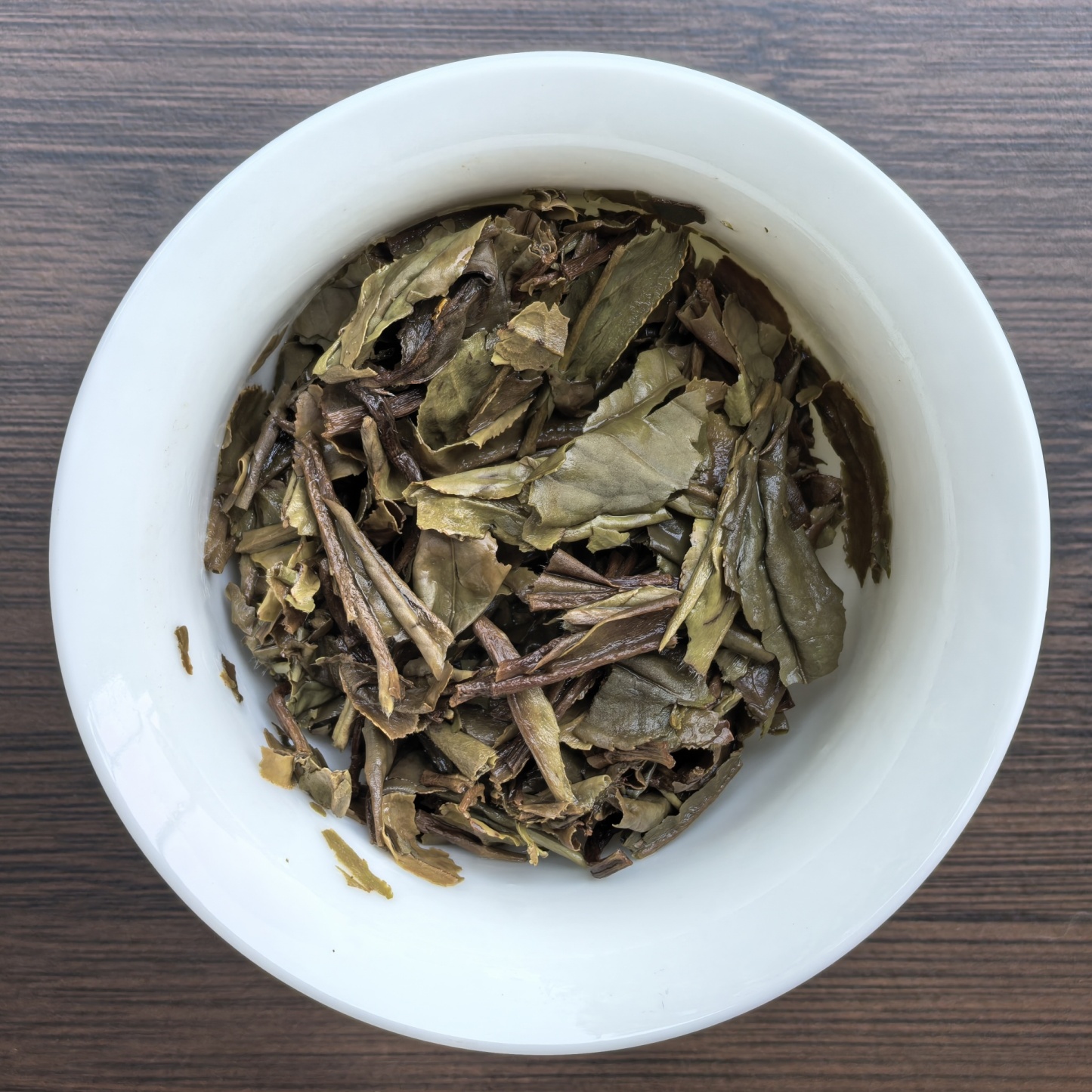 Lullull Pressed White Tea Cake