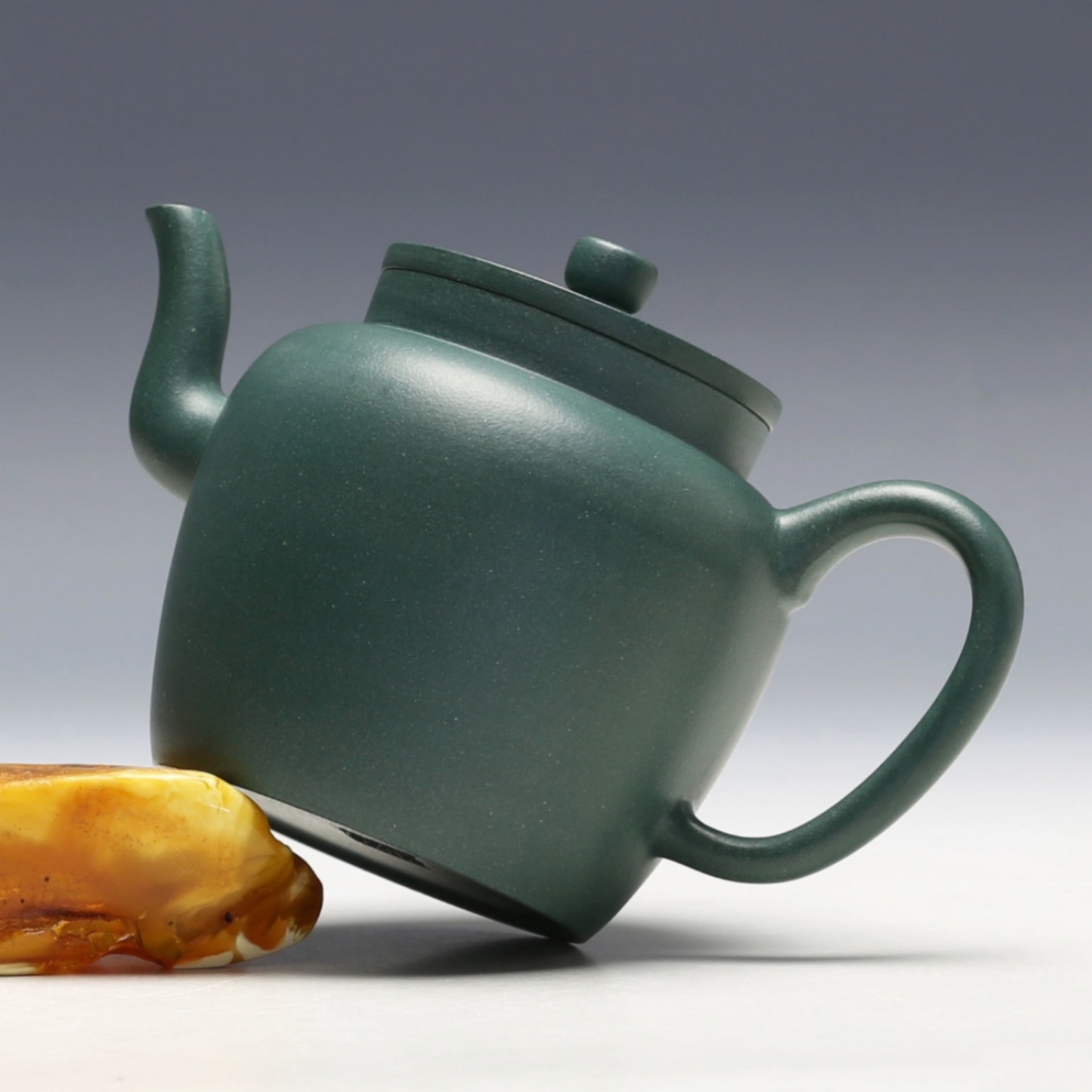Zhou Nian's "High Lantern Tribute" Yixing Zisha Teapot