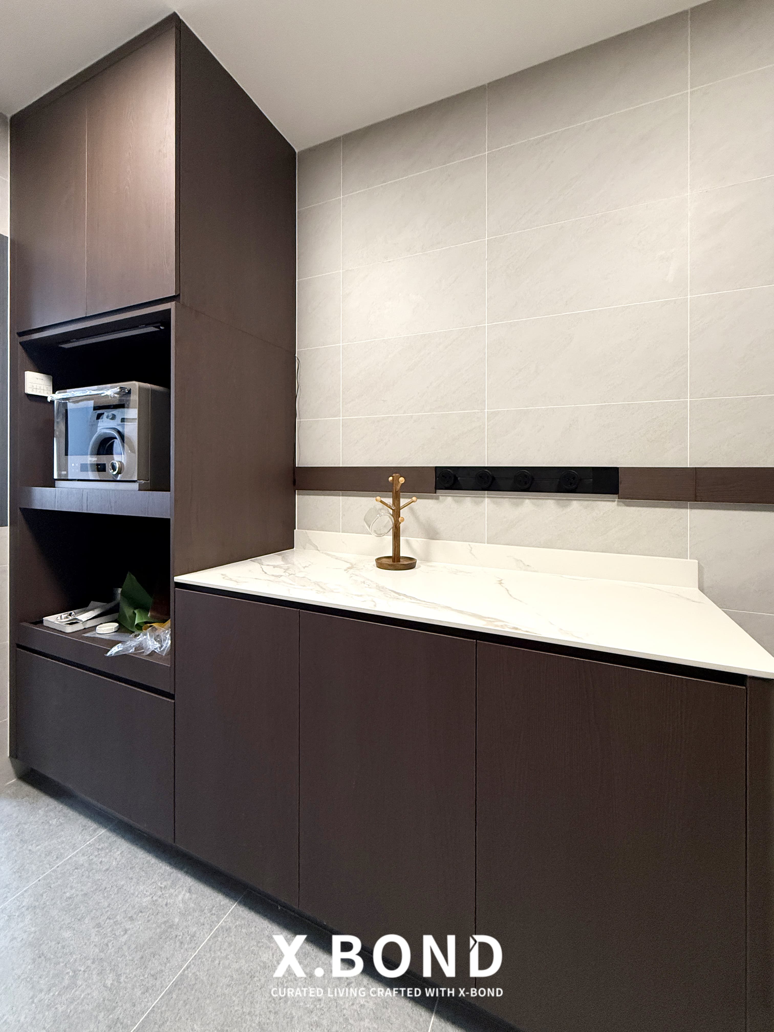 Modern Minimalist Living Space in Tengah