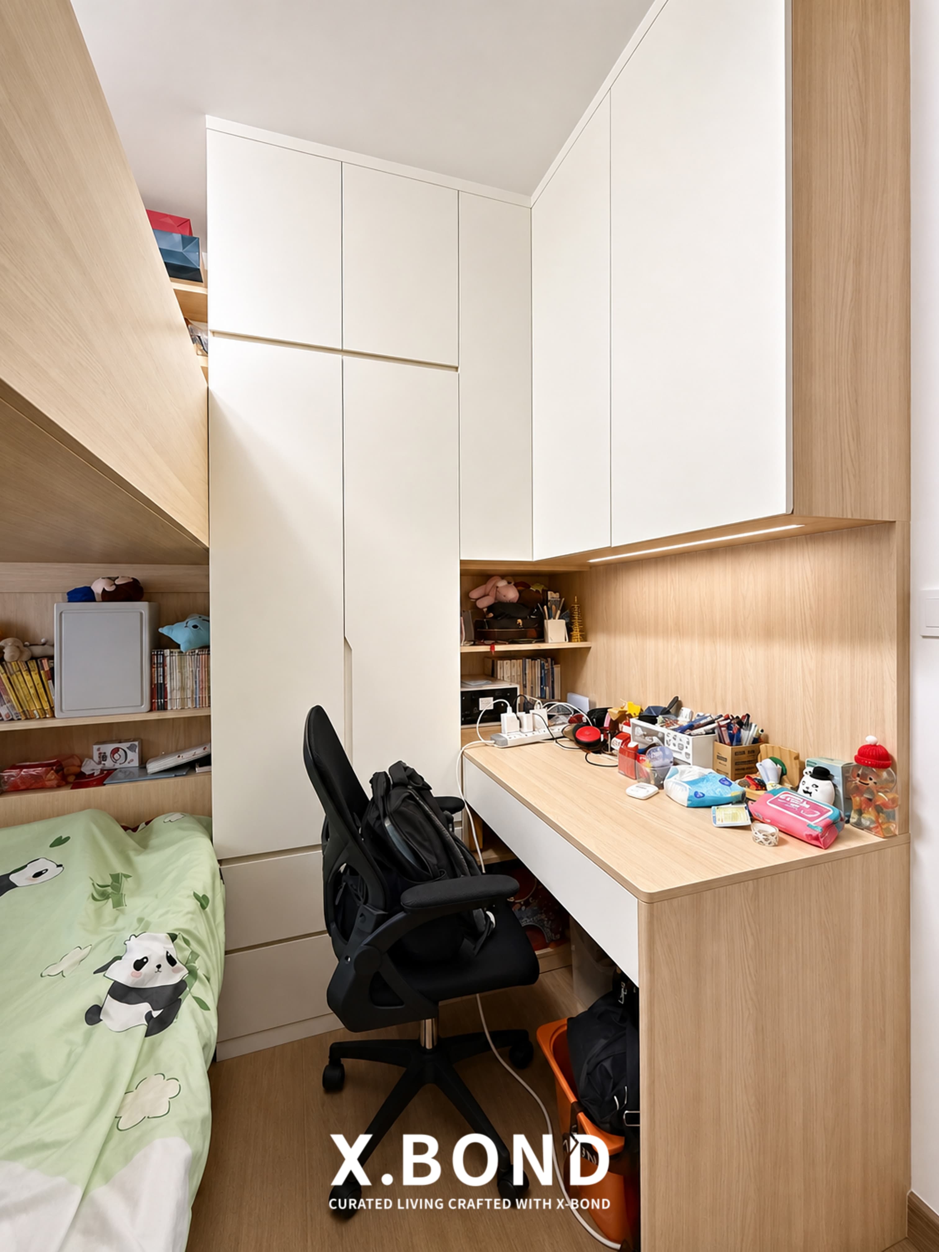 Warm Minimalist HDB in Tengah Central