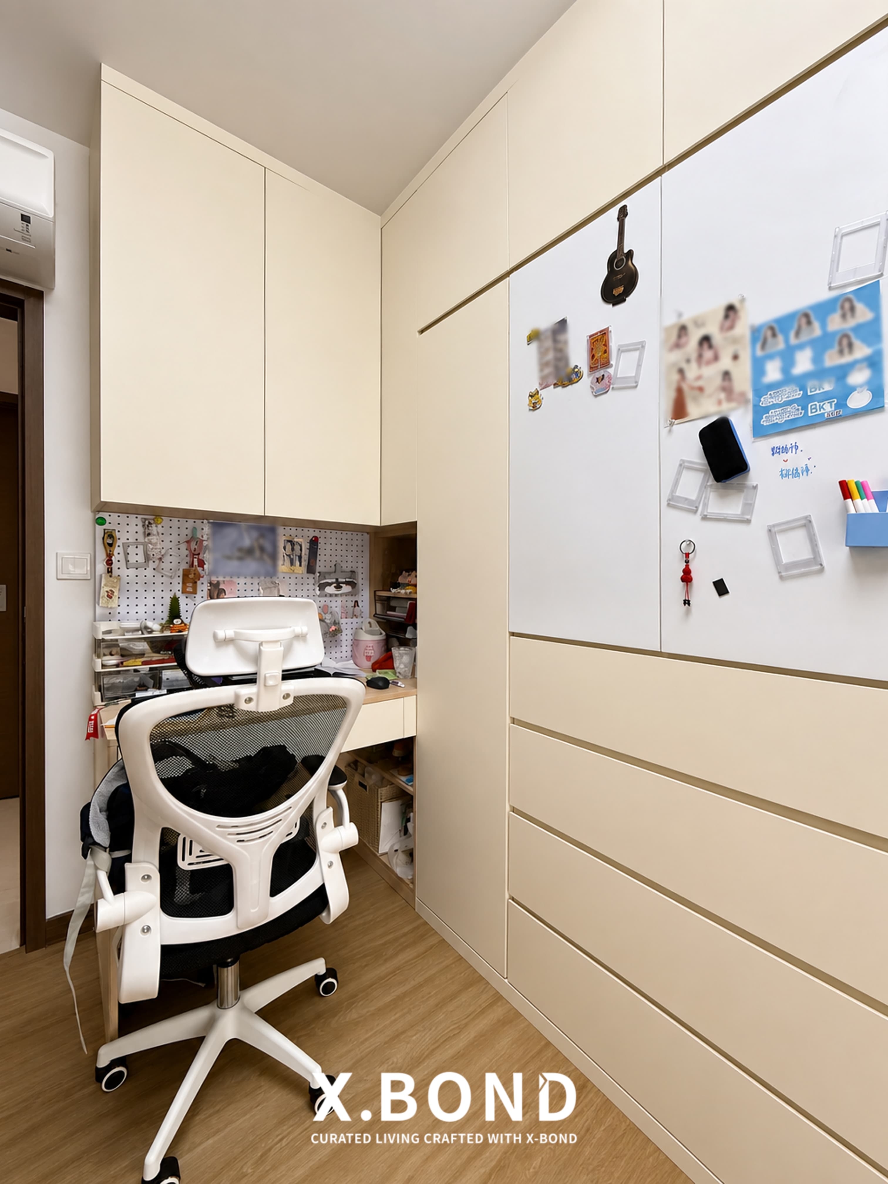 Warm Minimalist HDB in Tengah Central