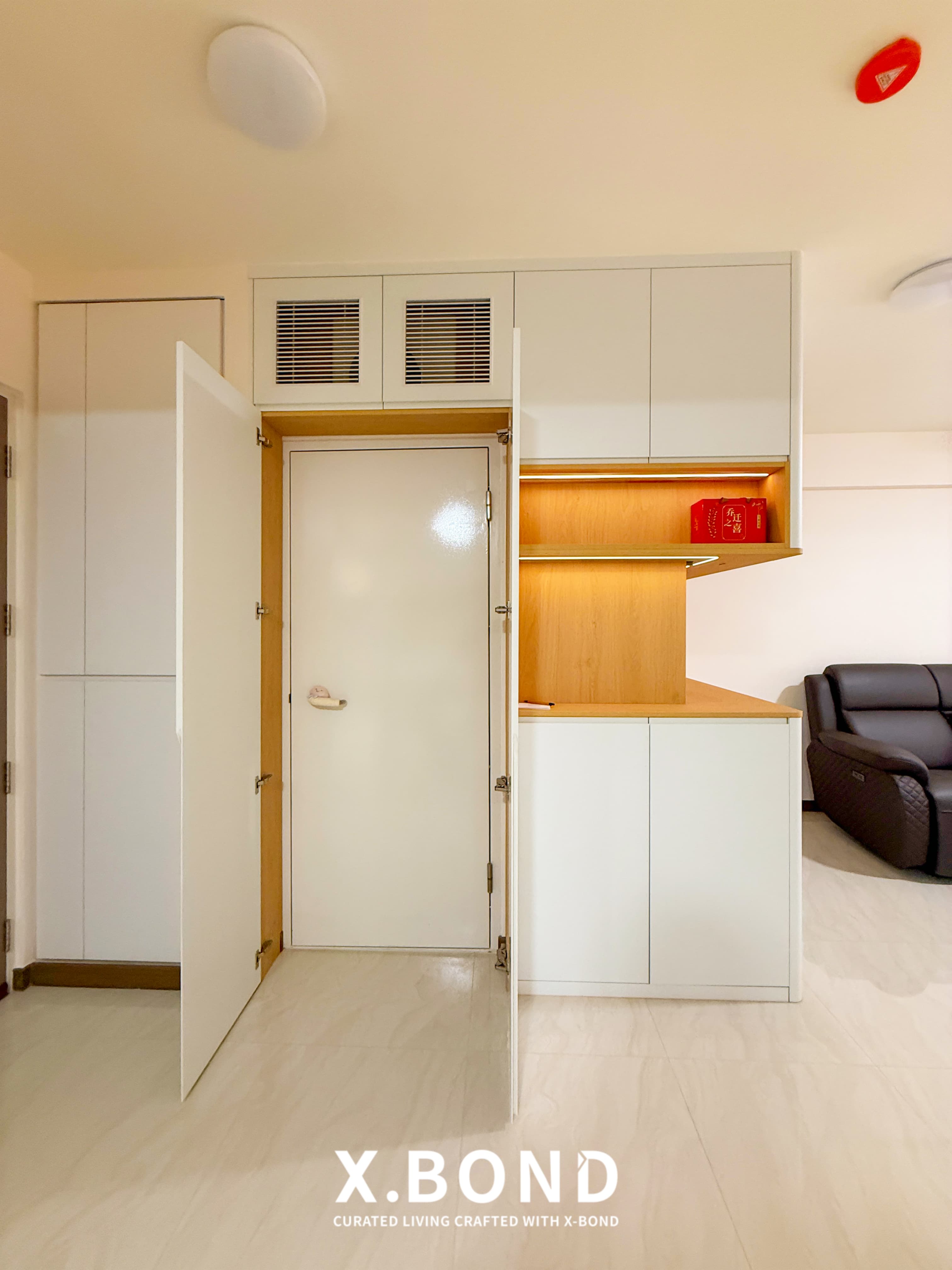 Warm & Minimalist Full-House Customization in Circuit Road